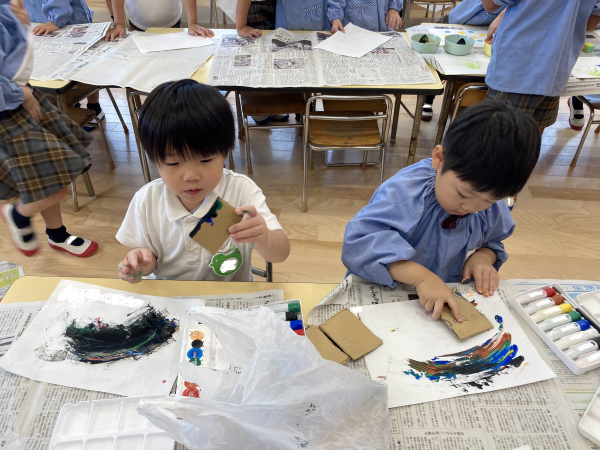 作品展に向けて楽しく製作！！