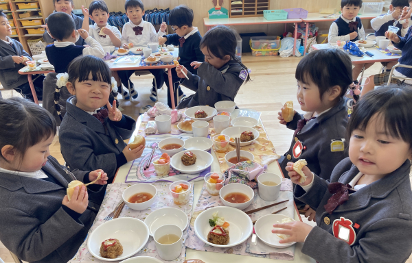 ２月のお誕生日会がありました！