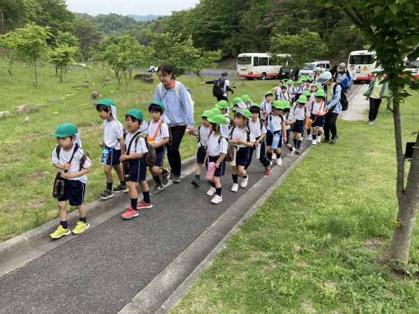 森林公園遠足に行ってきました。