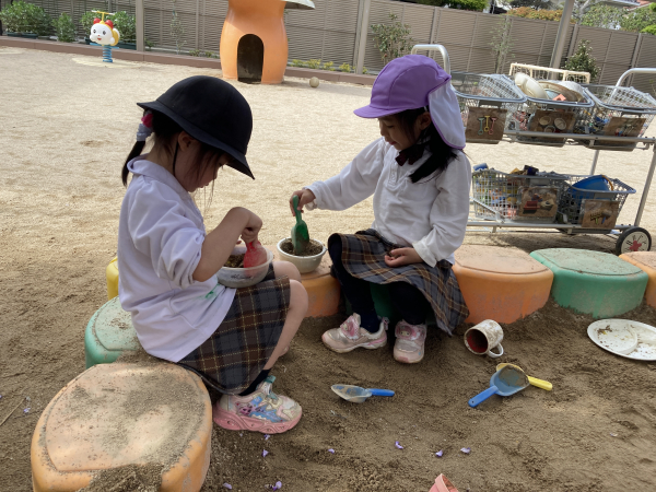おひさまキッズ お外遊びしたよ