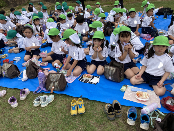 森林公園に遠足に行きました