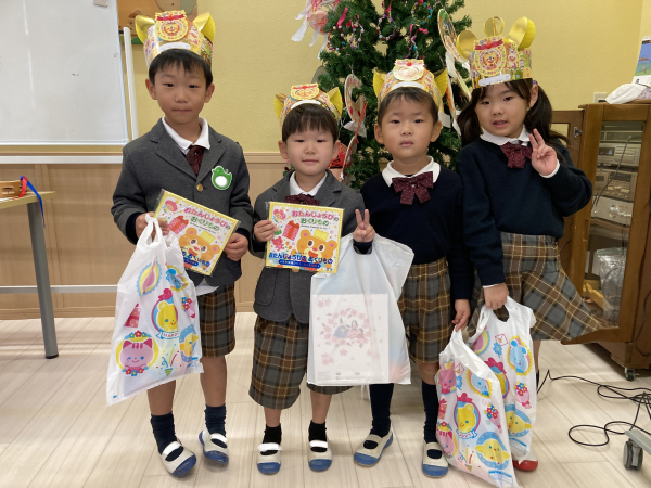 １２月のお誕生日会がありました