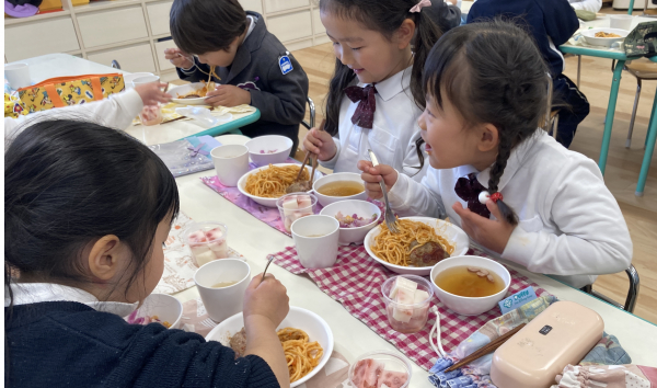 １２月のお誕生日会がありました