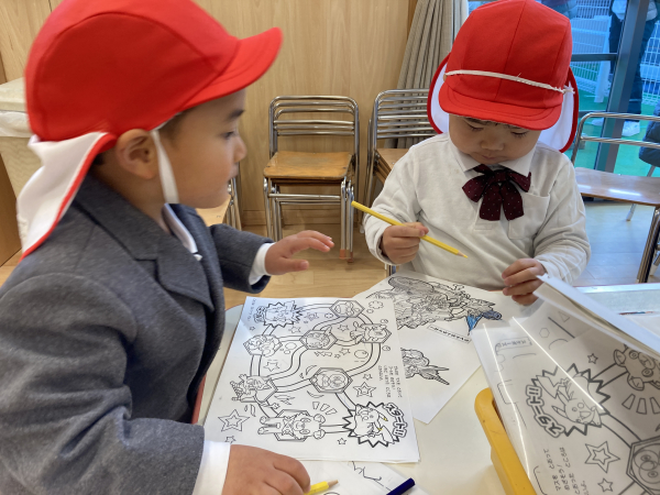 おひさまキッズ　お部屋で遊んだよ