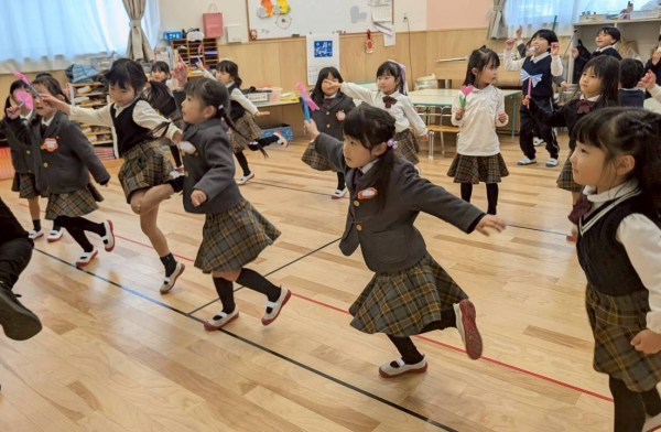 年中組　踊りの練習頑張っています！