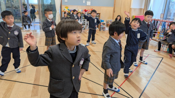 年中組　踊りの練習頑張っています！