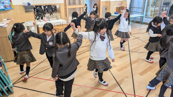 年中組　踊りの練習頑張っています！