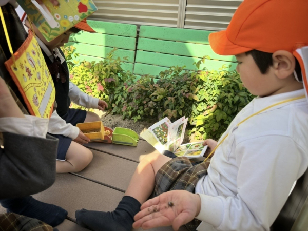 お友だちとにっこり！