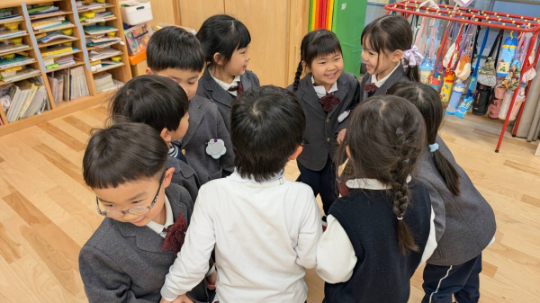 お友だちとにっこり！